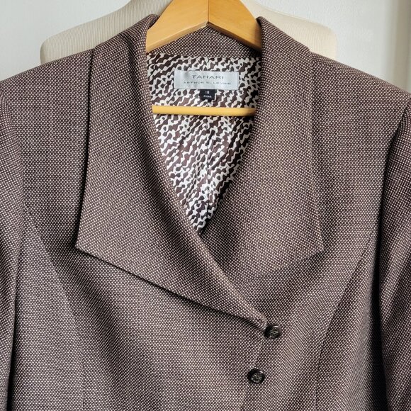 Tahari Jackets & Blazers - TAHARI Women’s Corporate Brown Wool Blazer (Size 18)